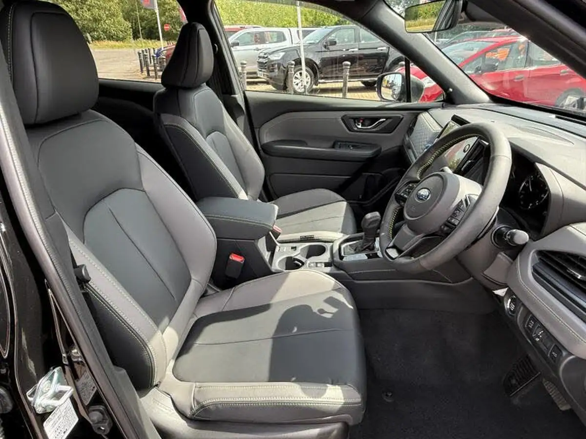 2025-subaru-forester-20-e-boxer-field-big-23