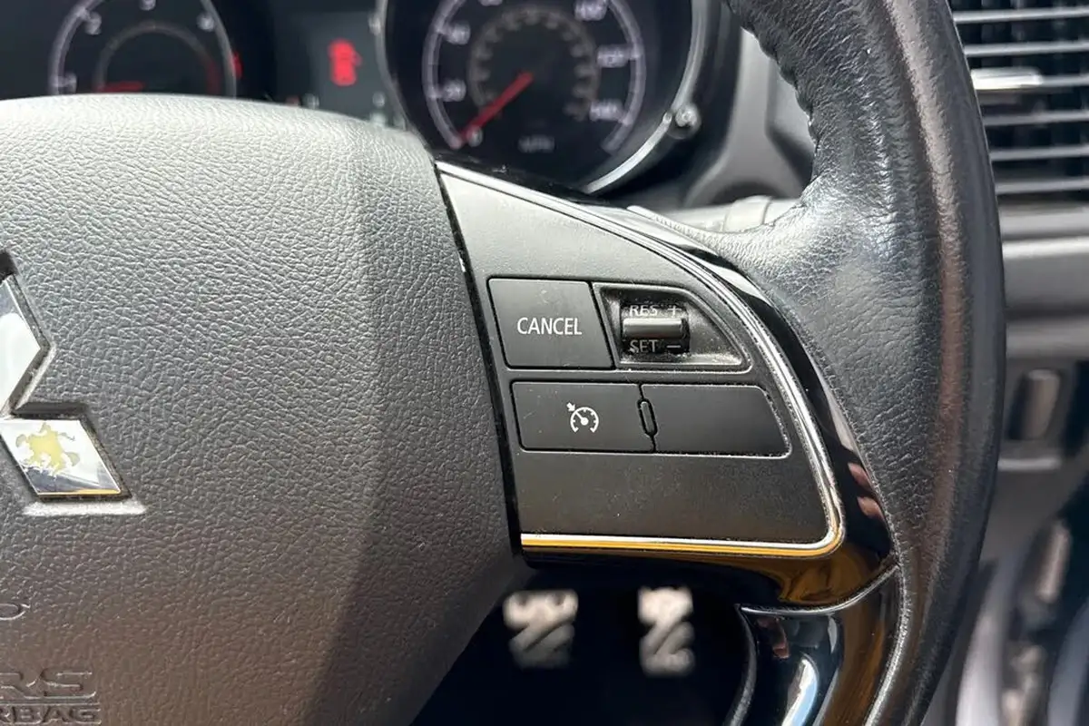2017-mitsubishi-asx-16d-4-big-48