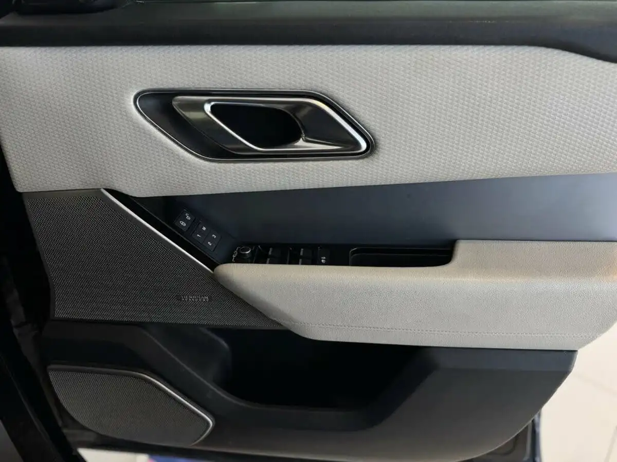 2018-land-rover-range-rover-velar-20-d180-r-dynamic-se-big-19