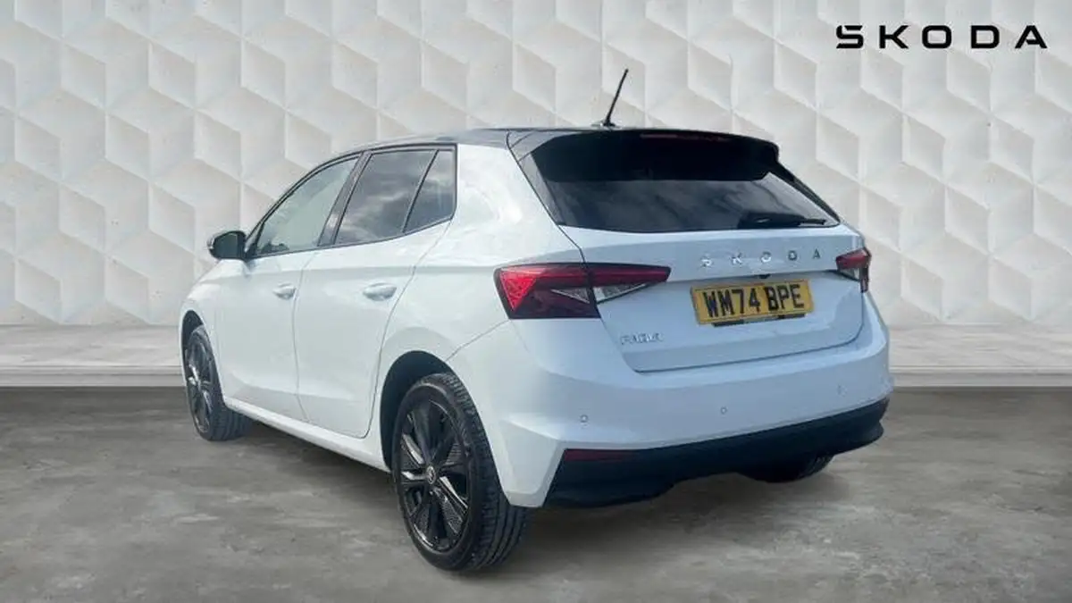 2024-skoda-fabia-10-tsi-colour-edition-116ps-big-2