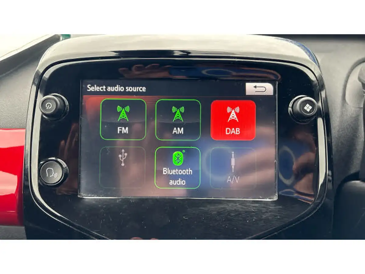 2021-toyota-aygo-10-vvt-i-x-clusiv-big-23