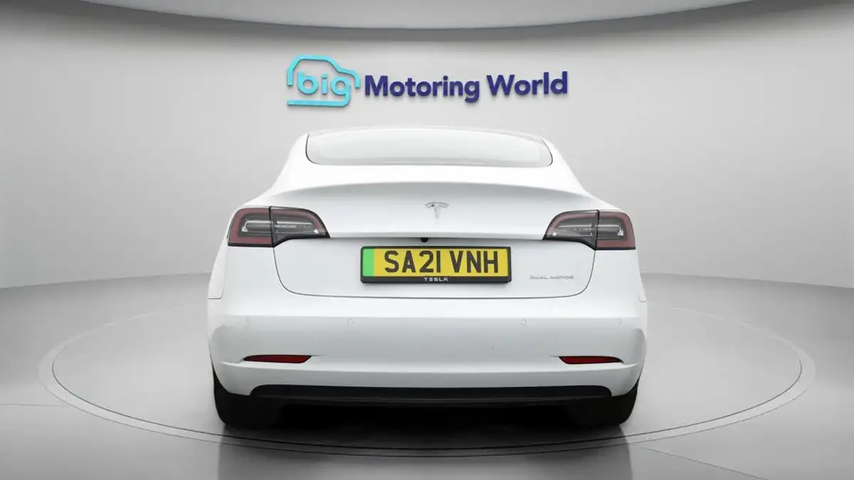 2021-tesla-model-3-e-long-range-4x4-big-6