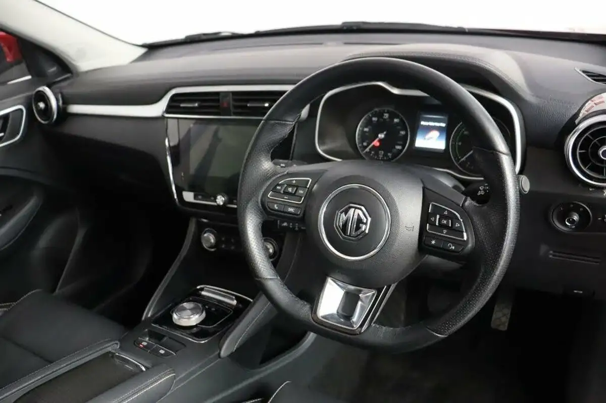2021-mg-zs-suv-e-exclusive-ev-big-23