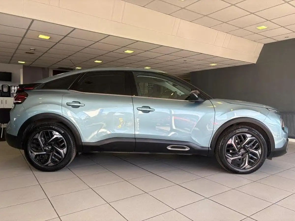 2021-citroen-c4-12-puretech-shine-130ps-eat8-big-3