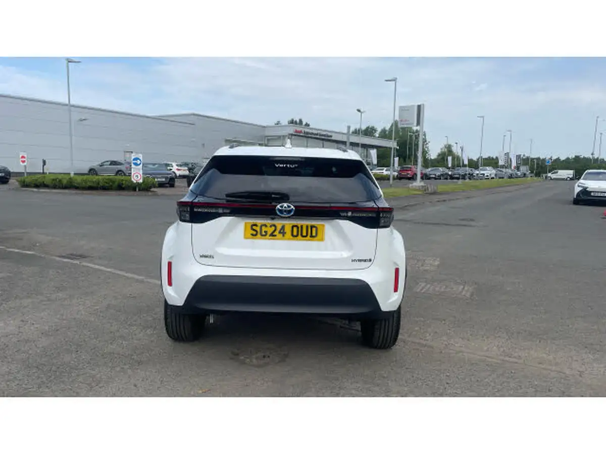 2024-toyota-yaris-cross-15-vvt-i-excel-awd-i-big-18