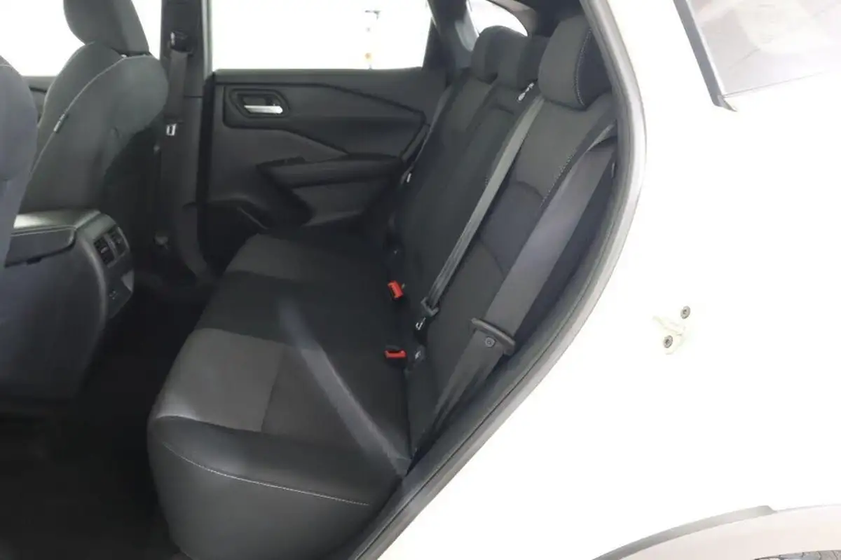 2023-nissan-qashqai-13-dig-t-n-connecta-160ps-auto-big-15
