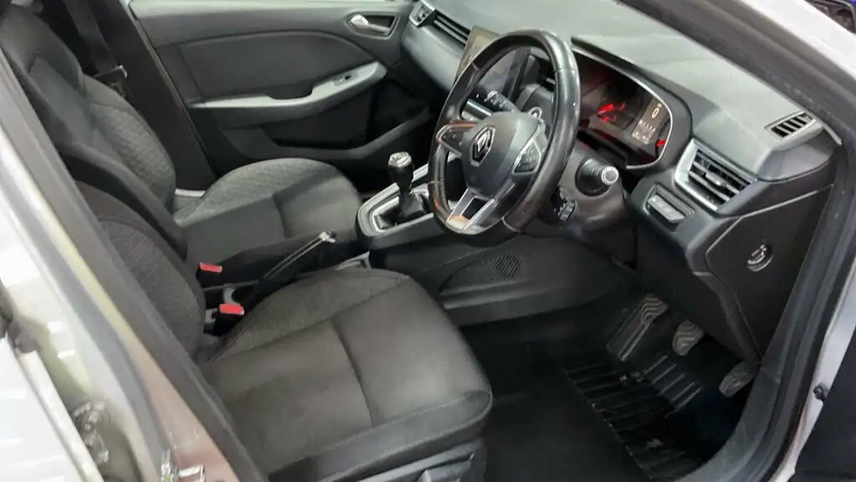 2020-renault-clio-10-sce-iconic-75bhp-big-7