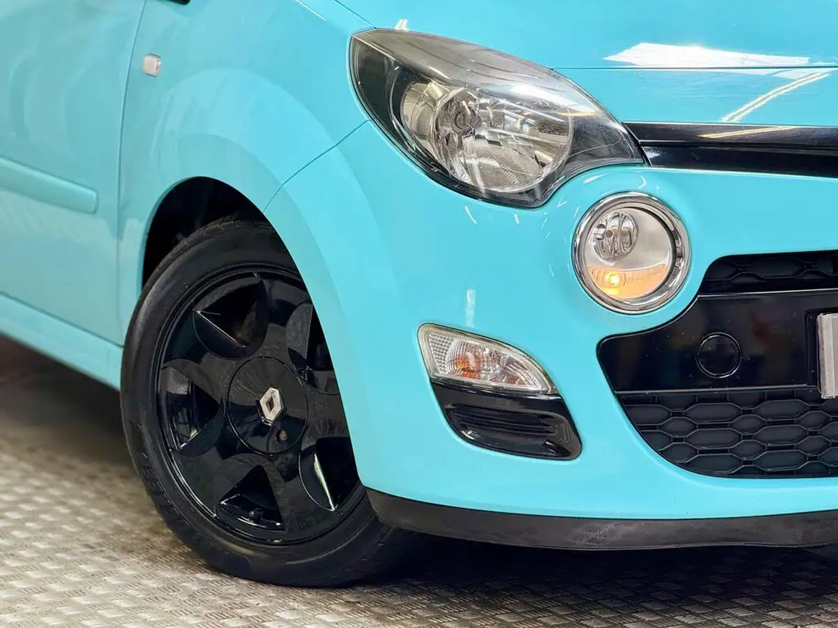 2014-renault-twingo-12-dynamique-big-9
