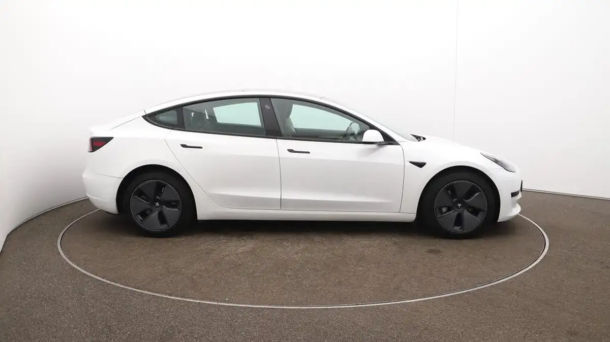 2021-tesla-model-3-e-standard-plus-big-48