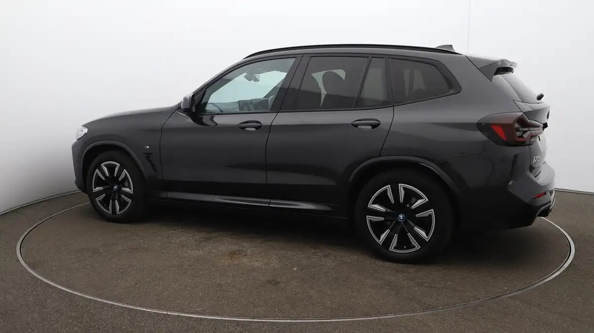 2022-bmw-ix3-e-m-sport-big-51