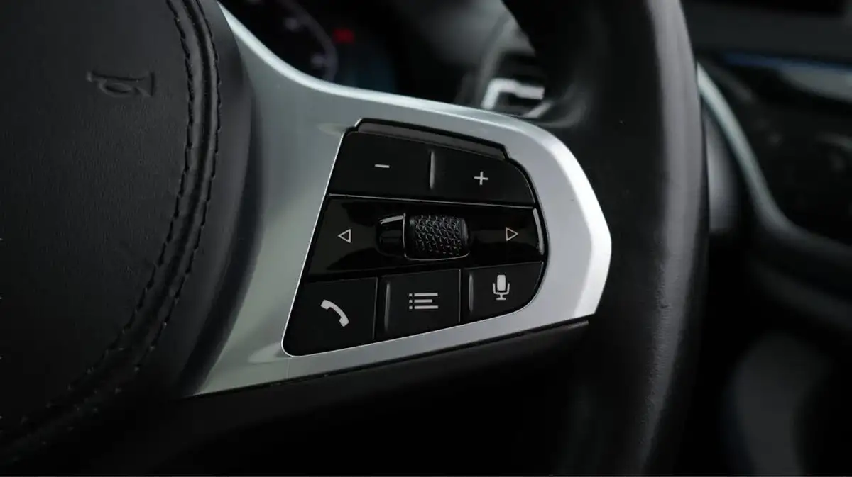 2022-bmw-ix3-e-m-sport-big-27