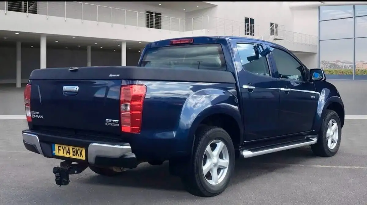 2014-isuzu-d-max-25td-yukon-double-pickup-auto-big-2
