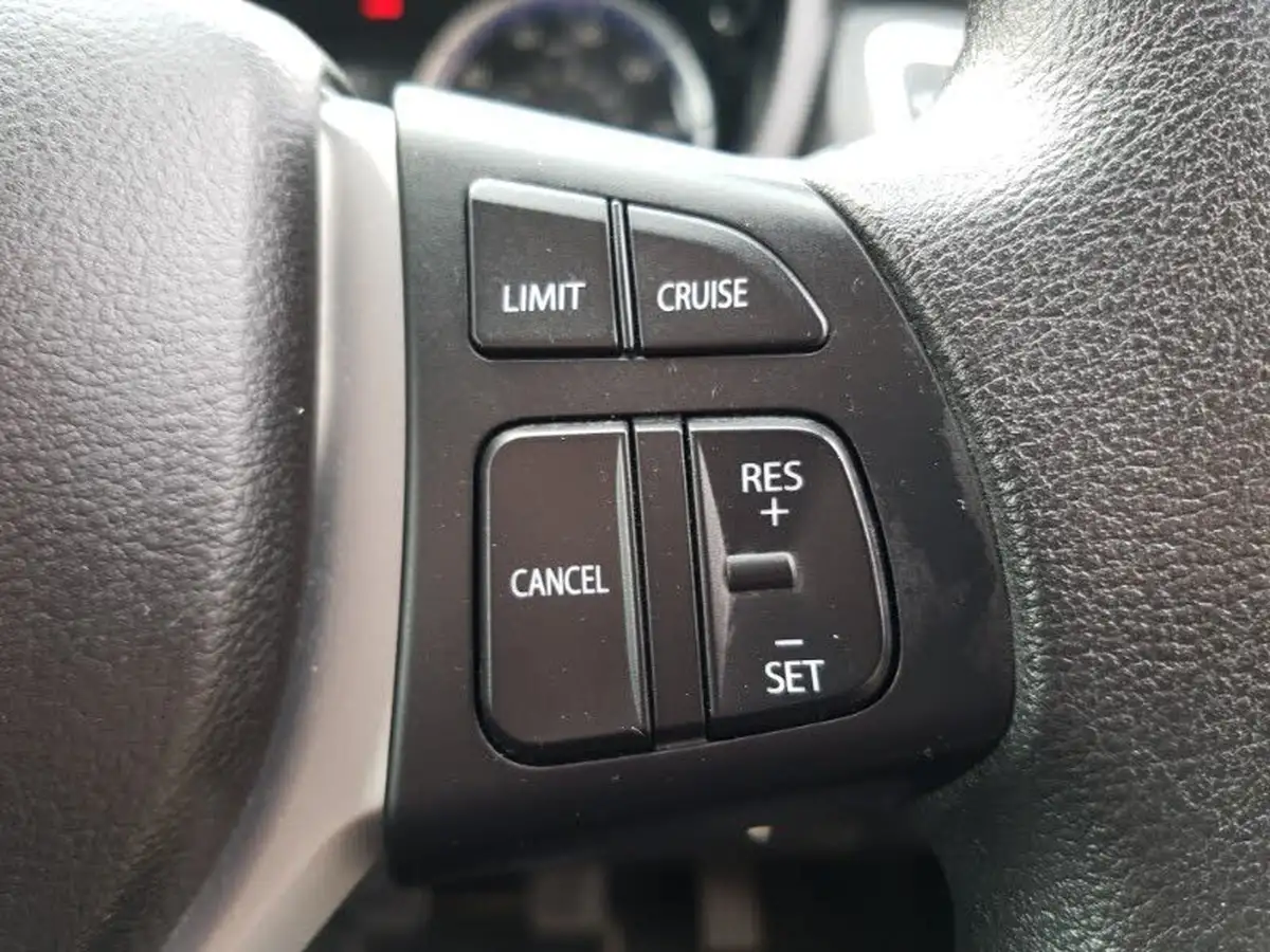 2016-suzuki-s-cross-10-boosterjet-sz4-big-14