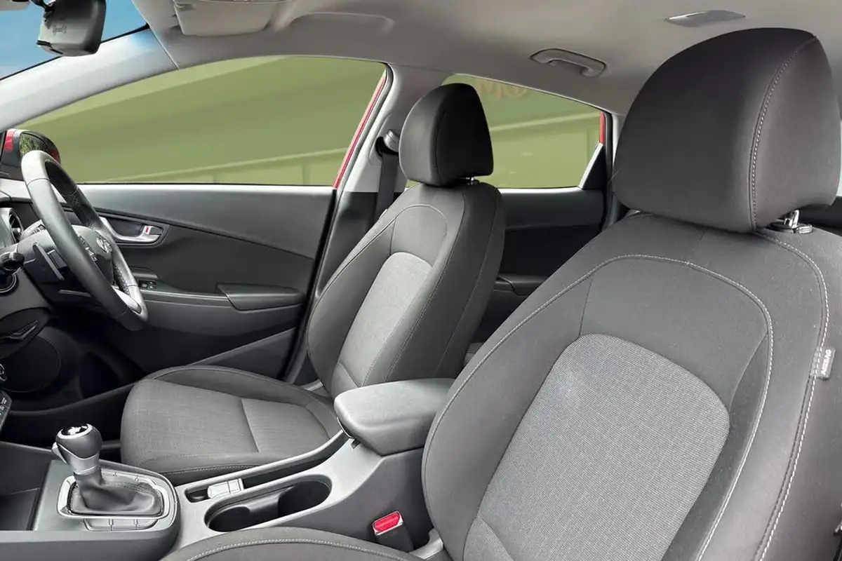 2022-hyundai-kona-16-gdi-se-connect-big-15