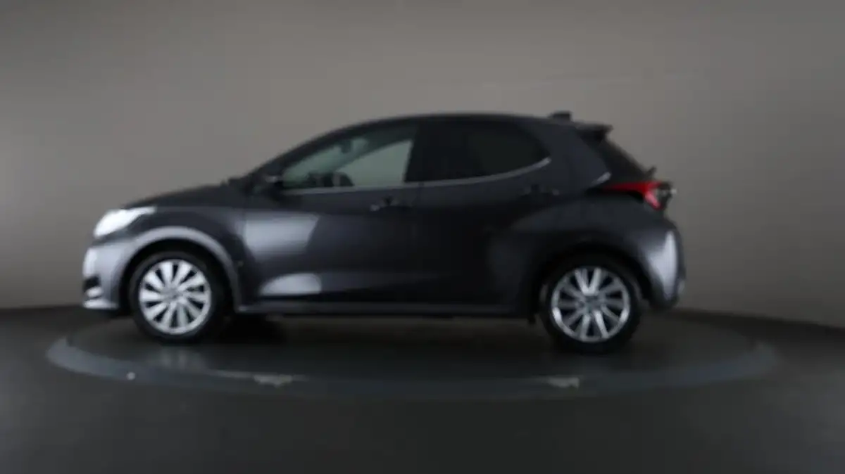 2022-mazda-mazda2-15-select-big-18
