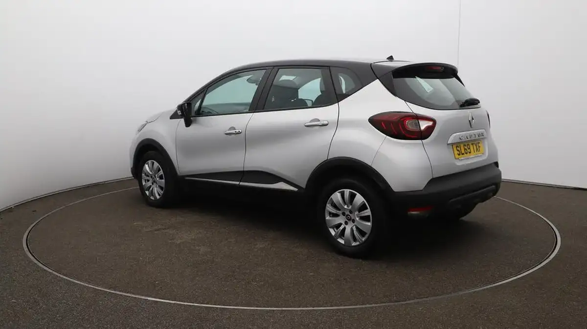 2020-renault-captur-09-tce-play-big-60