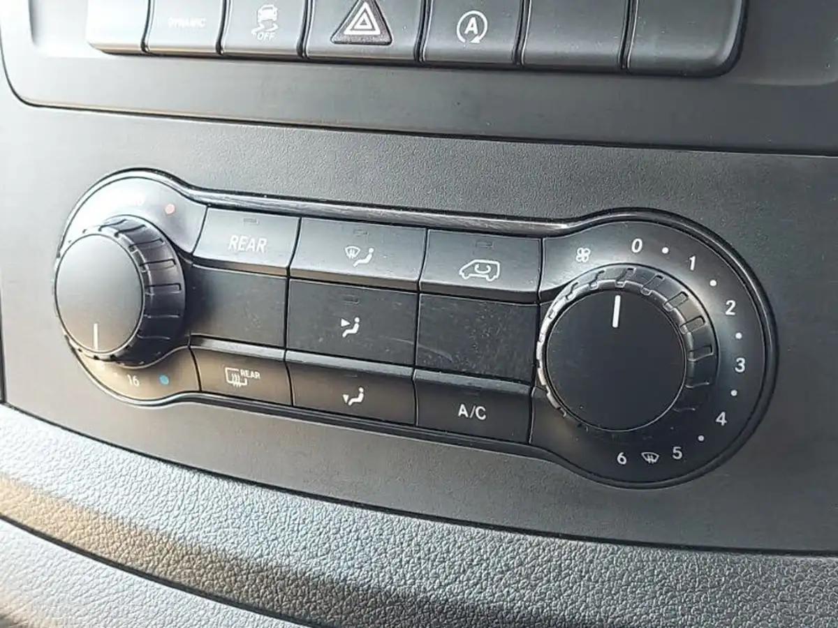 2021-mercedes-benz-vito-20cdi-114-tourer-pro-l3-big-14