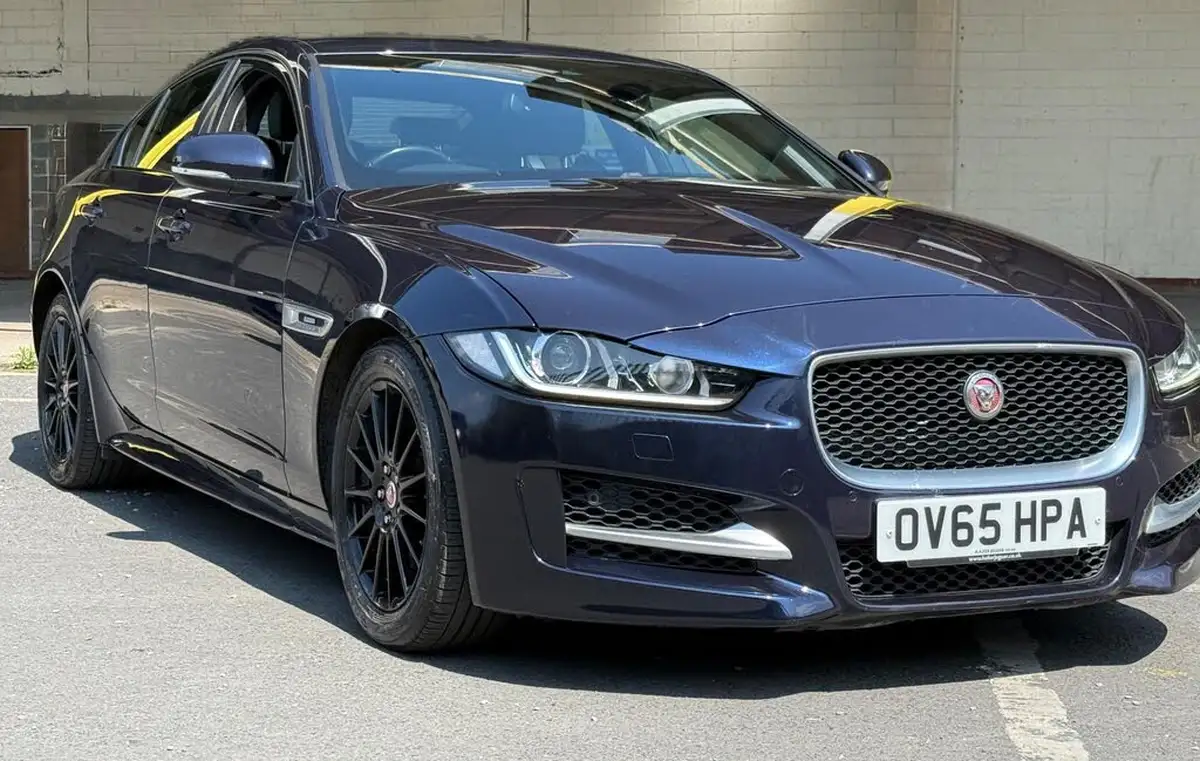 2015-jaguar-xe-20td-r-sport-163ps-auto-big-4