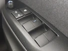 2022-toyota-yaris-cross-15-vvt-i-icon-small-17