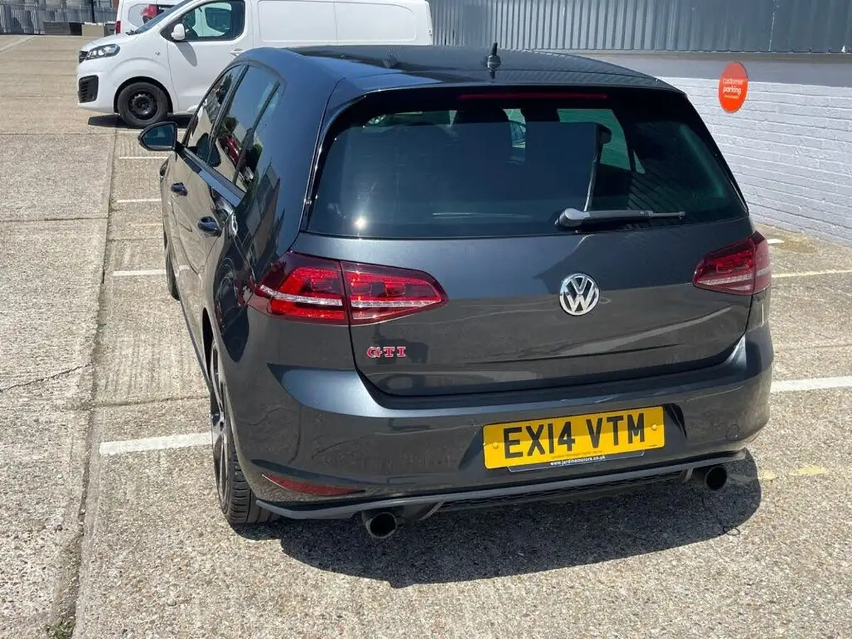 2014-volkswagen-golf-20-gti-230ps-performance-pk-hatchback-5d-dsg-big-49