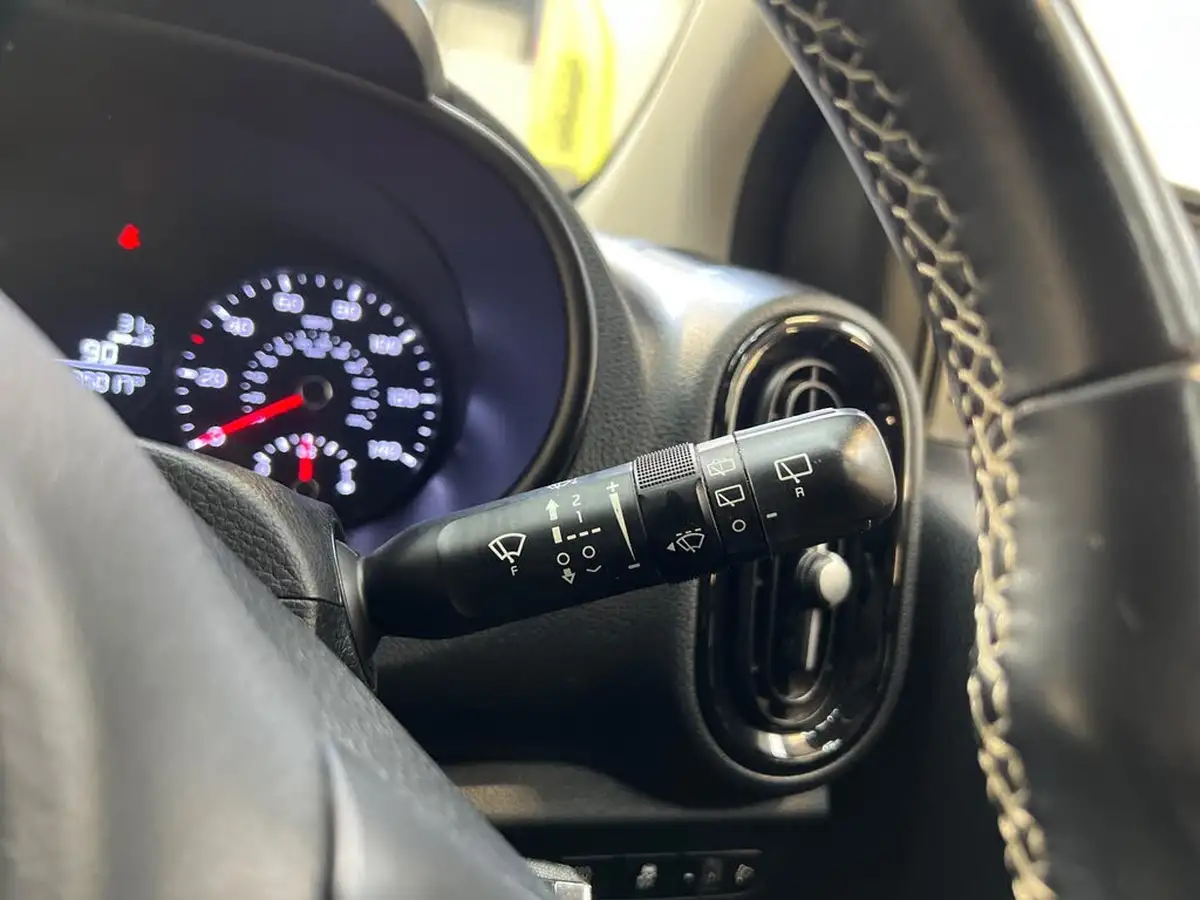 2018-kia-picanto-10-2-65bhp-adap-big-14