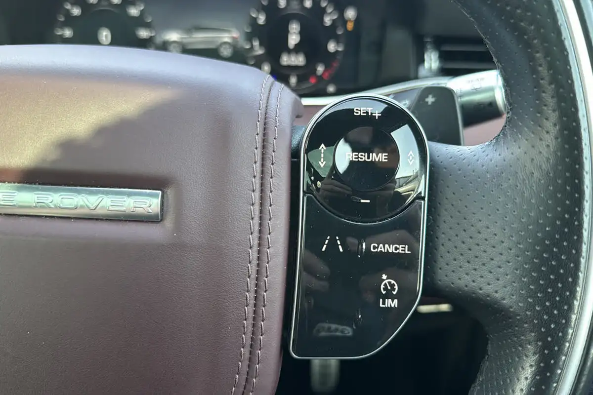 2019-land-rover-range-rover-evoque-20-p250-r-dynamic-hse-big-17