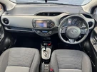 2018-toyota-yaris-15-vvt-i-icon-navi-hybrid-small-8