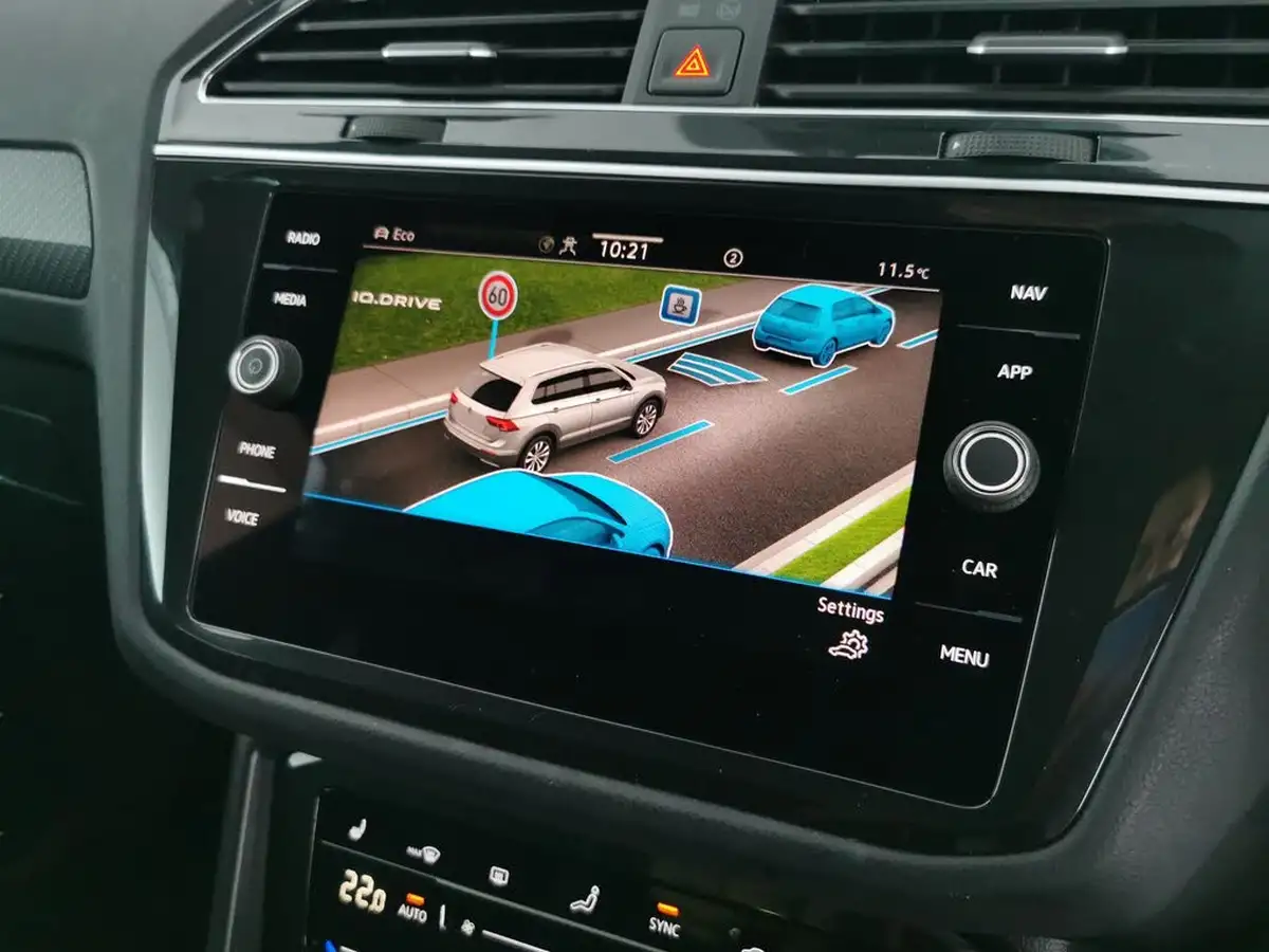 2021-volkswagen-tiguan-15-tsi-r-line-big-28