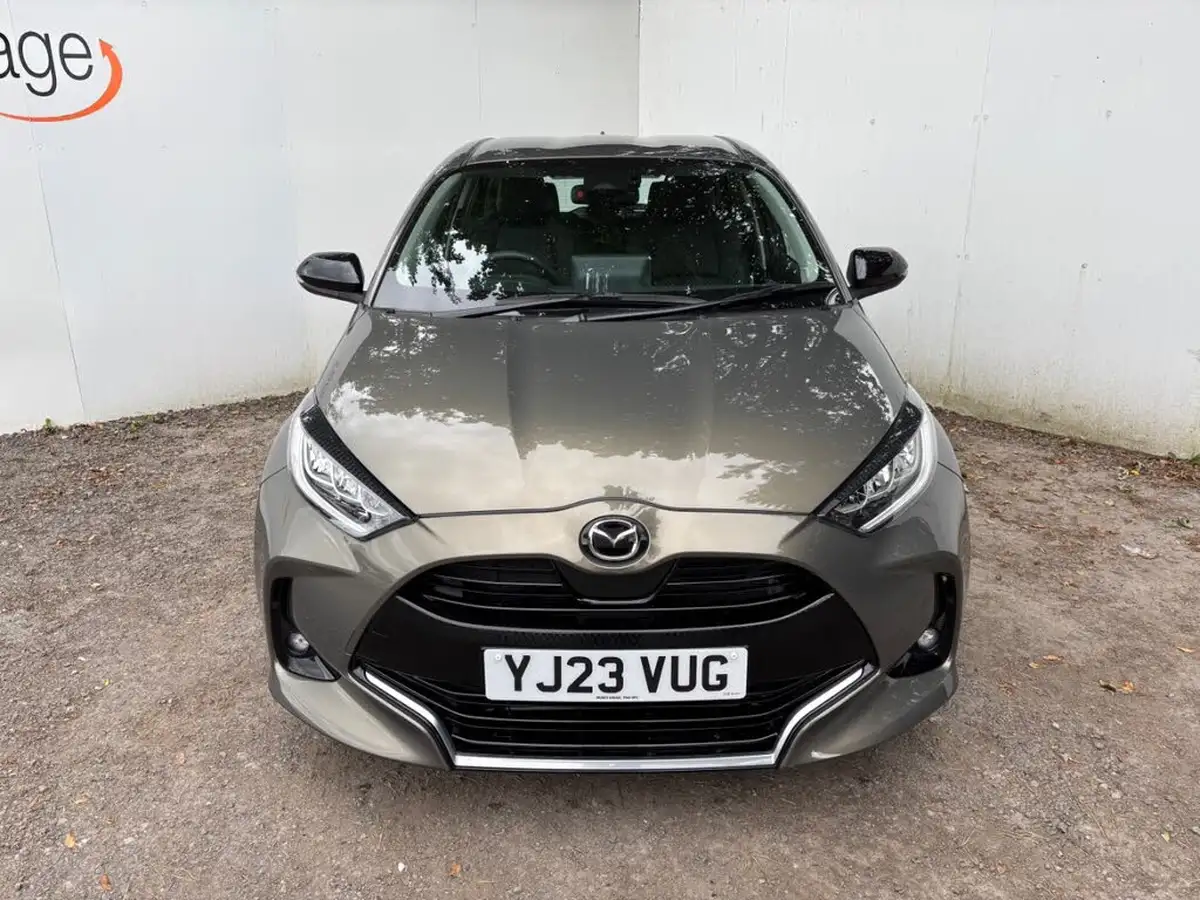 2023-mazda-mazda2-15-agile-big-1