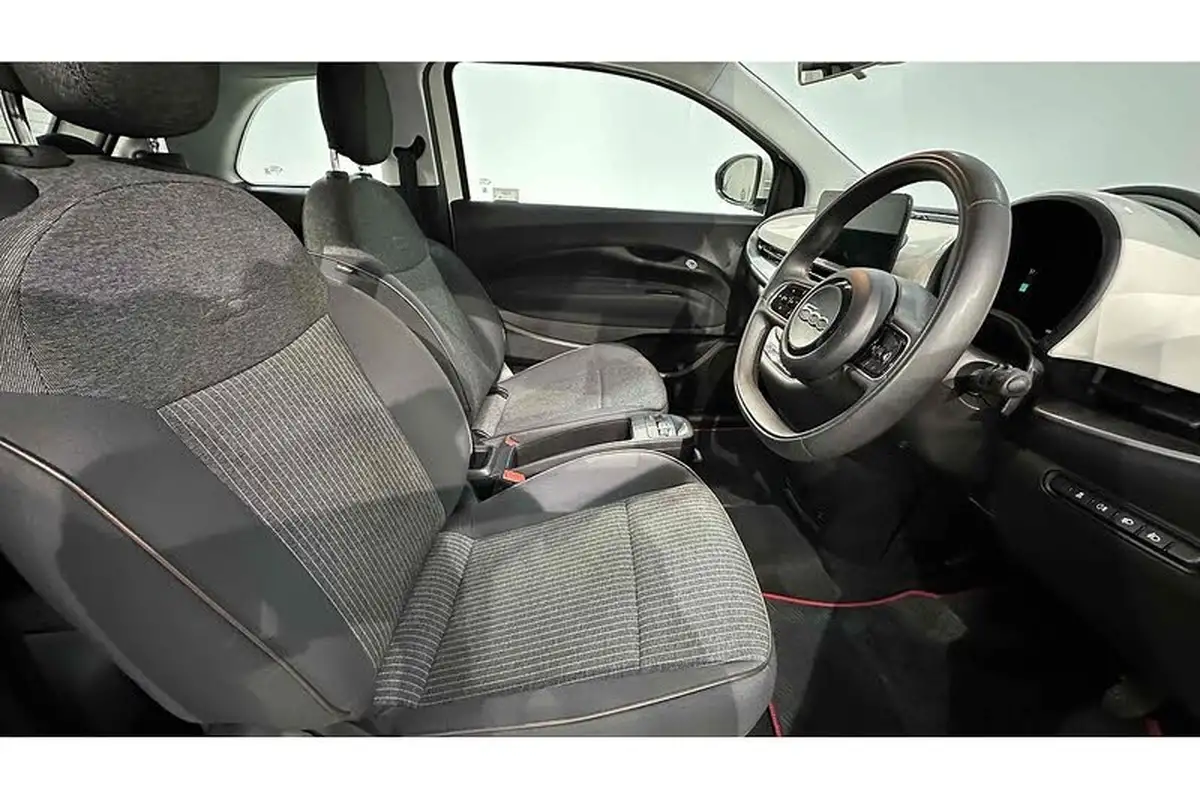2022-fiat-500-e-icon-117bhp-big-23