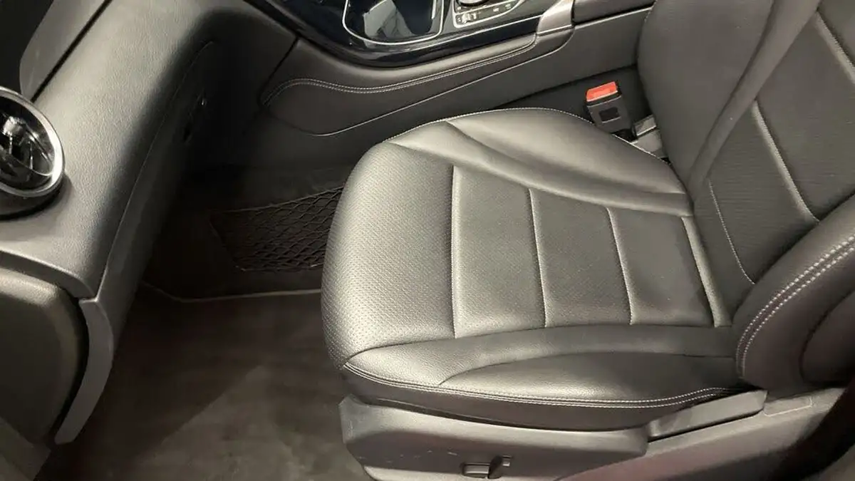 2019-mercedes-benz-glc-class-21d-glc220d-urban-edition-big-14