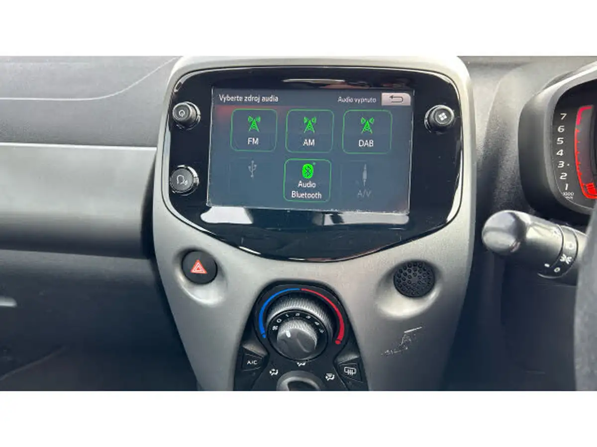 2021-toyota-aygo-10-vvt-i-x-play-tss-big-38