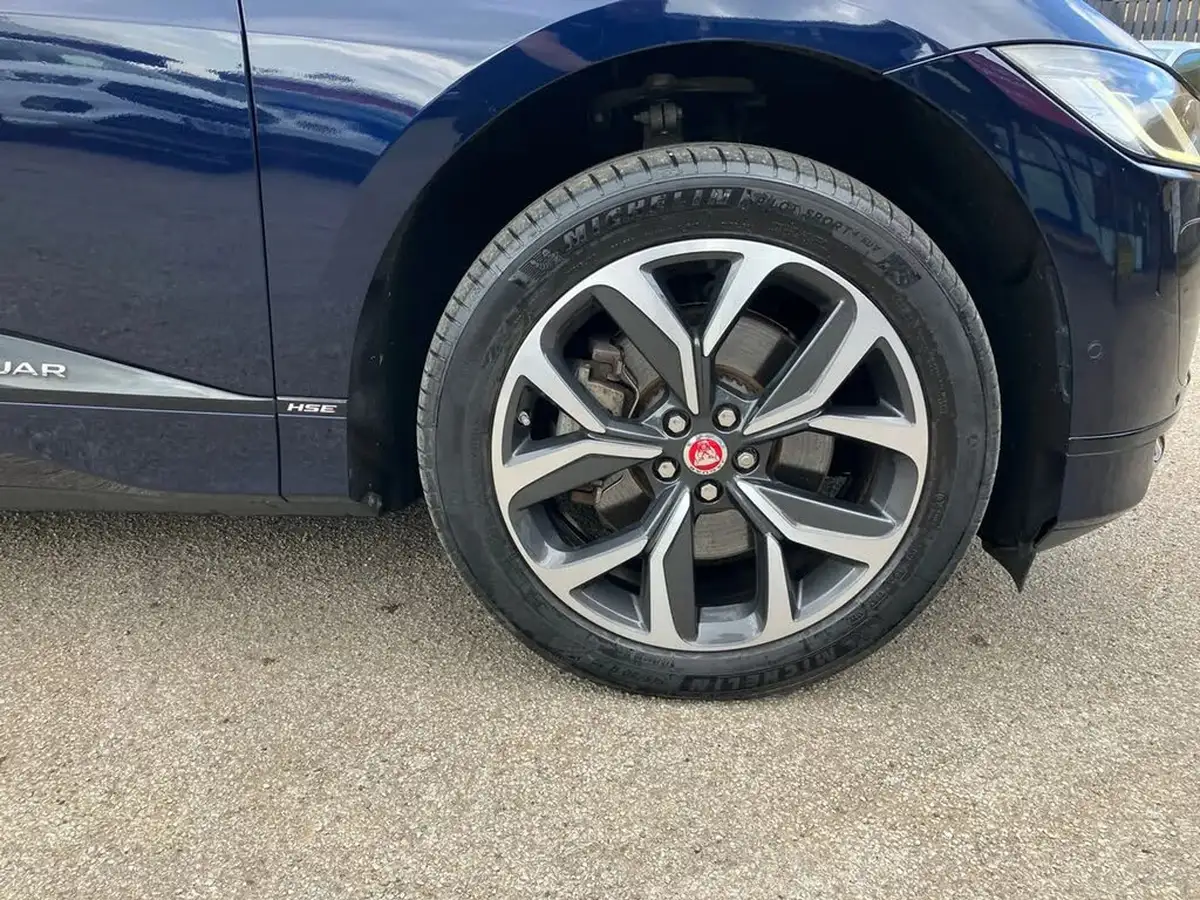 2020-jaguar-i-pace-ev400-hse-big-7