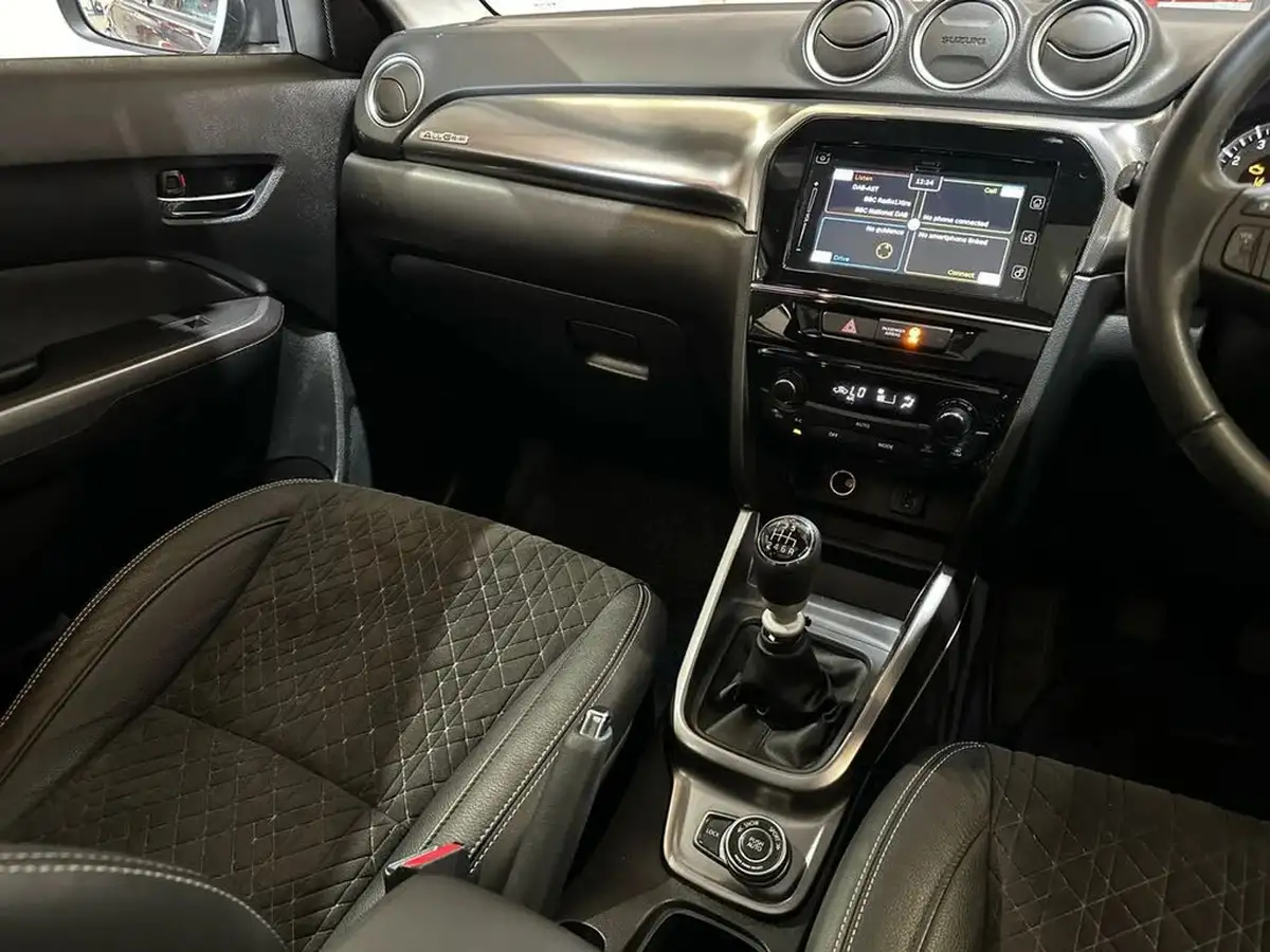 2023-suzuki-vitara-14-boosterjet-sz5-allgrip-big-19
