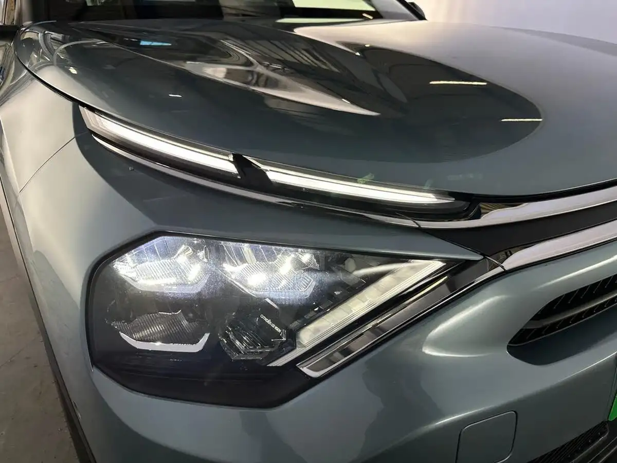 2022-citroen-c4-e-shine-plus-big-39