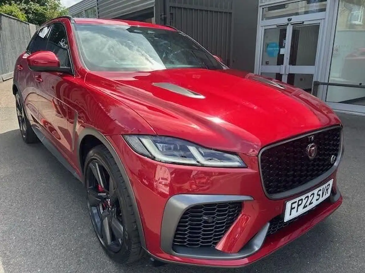 2022-jaguar-f-pace-50-v8-p550-svr-big-1