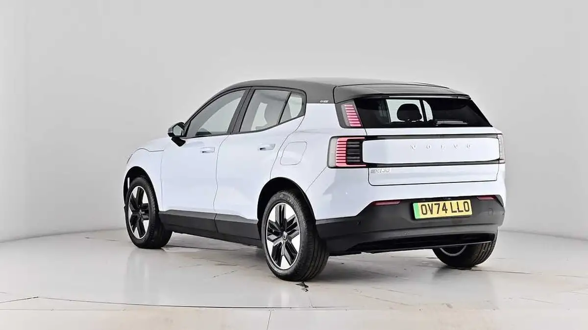 2024-volvo-ex30-e-single-motor-plus-big-69