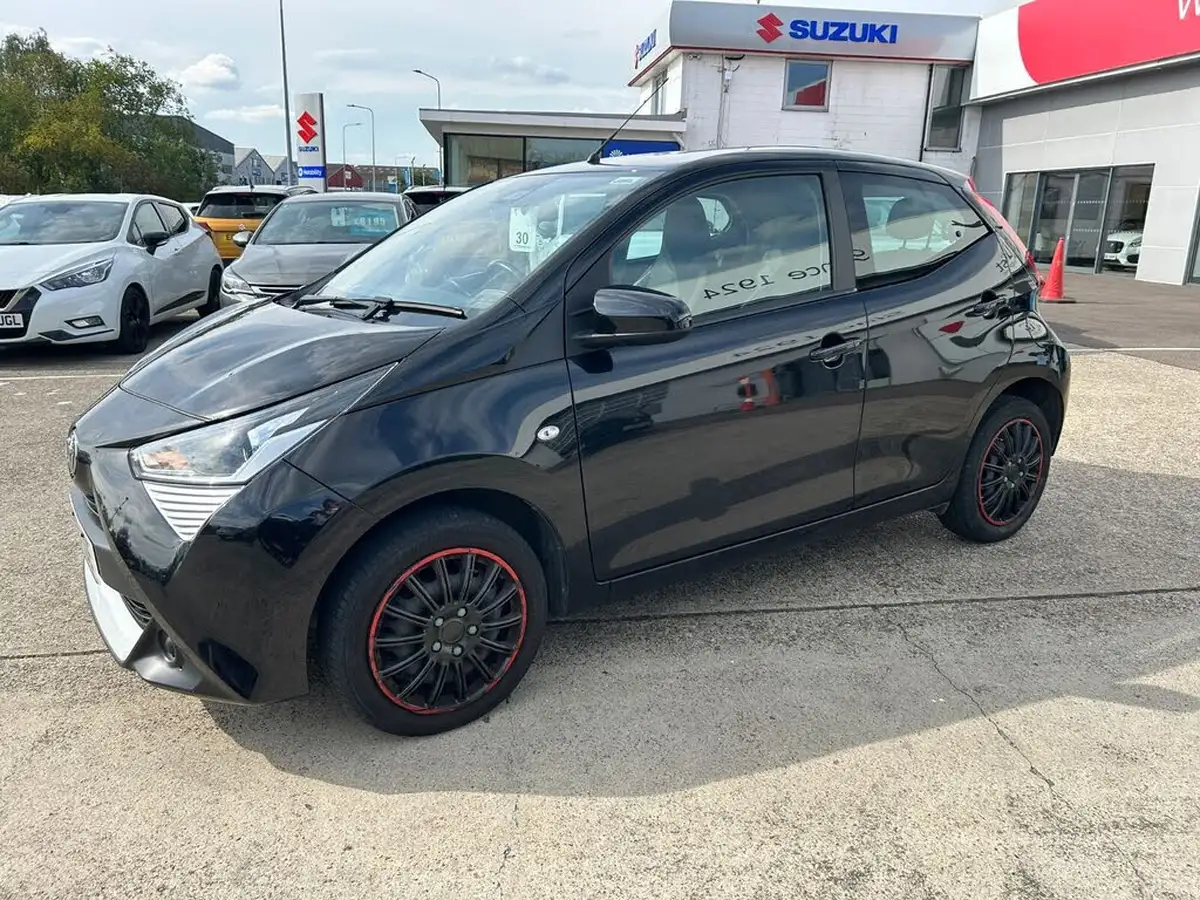 2021-toyota-aygo-10-vvt-i-x-play-tss-big-2