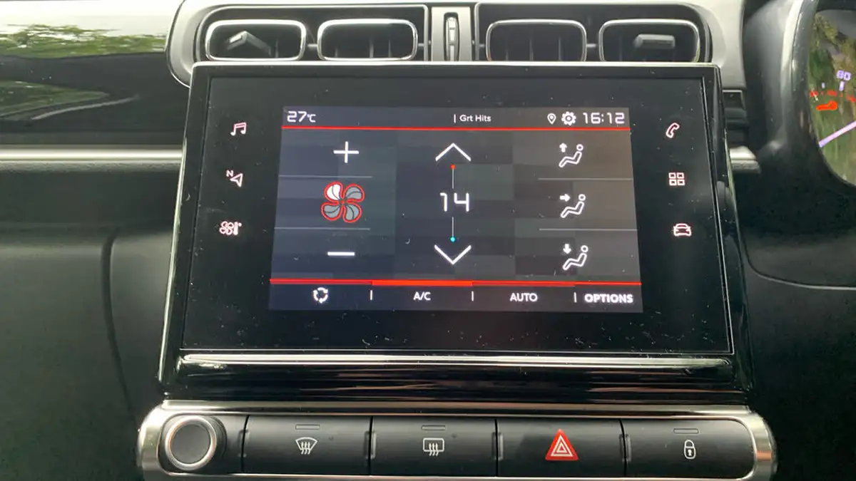 2024-citroen-c3-12-puretech-plus-110ps-eat6-big-31