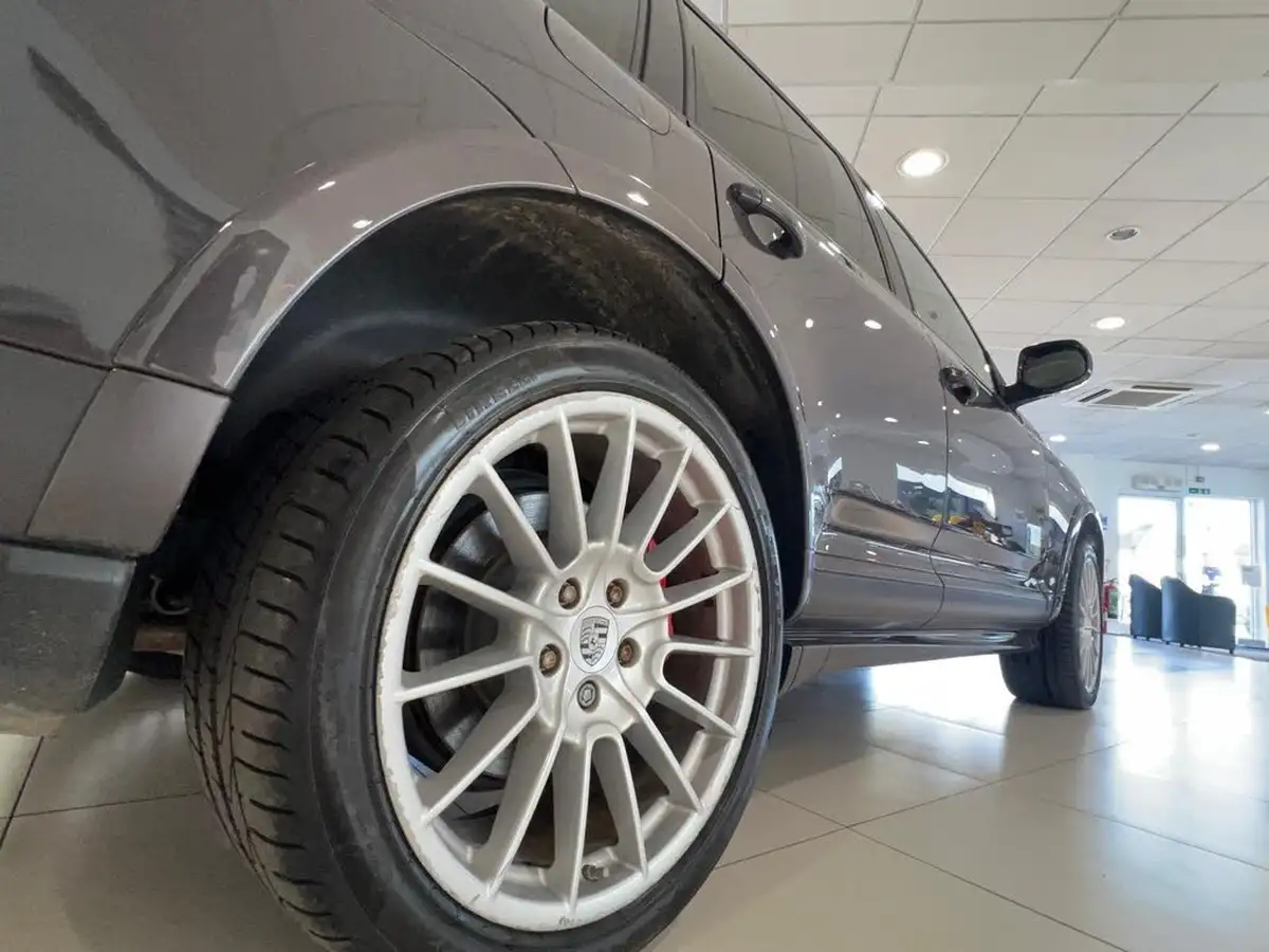 2008-porsche-cayenne-48-turbo-s-big-10