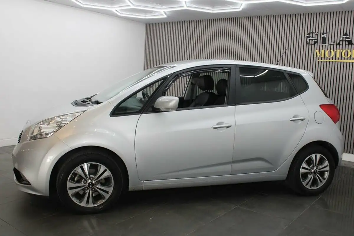 2016-kia-venga-16-3-isg-big-3