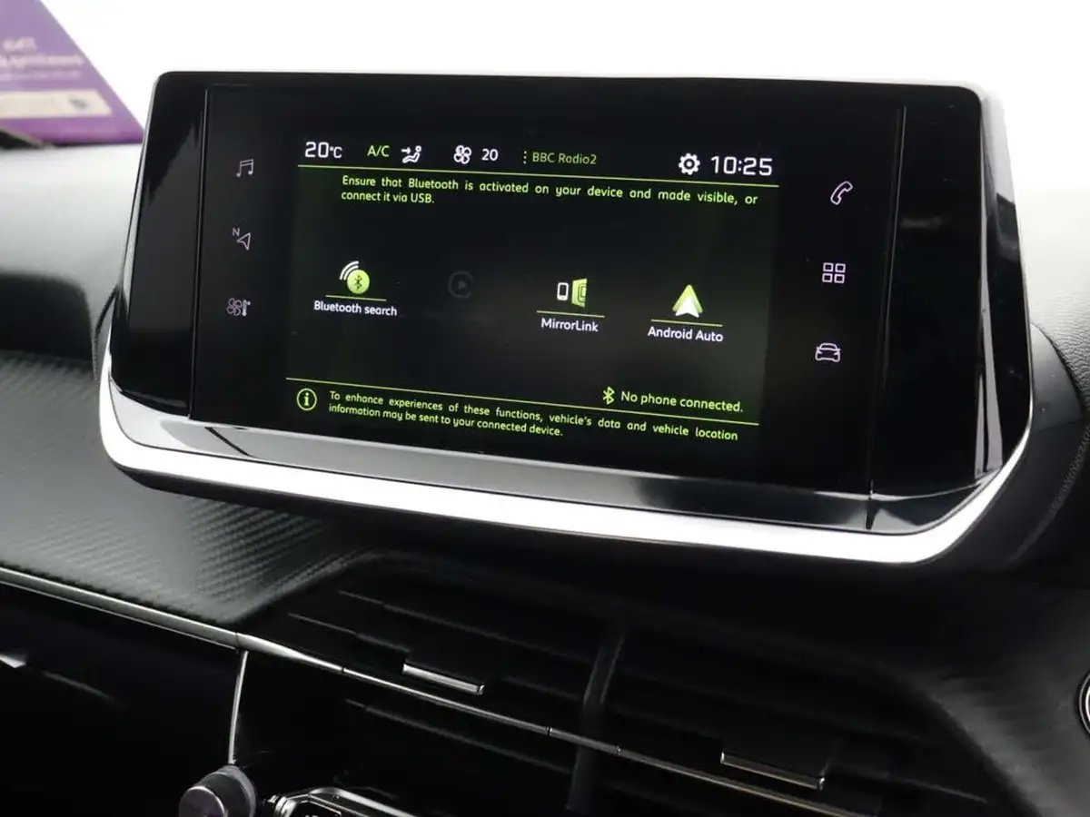 2022-peugeot-2008-suv-12-puretech-allure-premium-100bhp-big-24