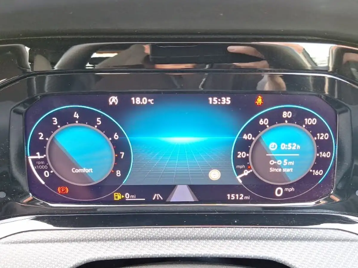 2024-volkswagen-golf-big-9