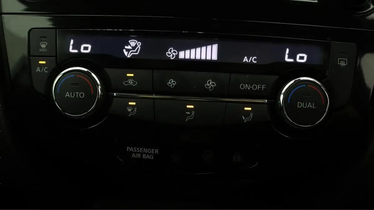 2019-nissan-qashqai-13-dig-t-acenta-premium-140ps-big-12