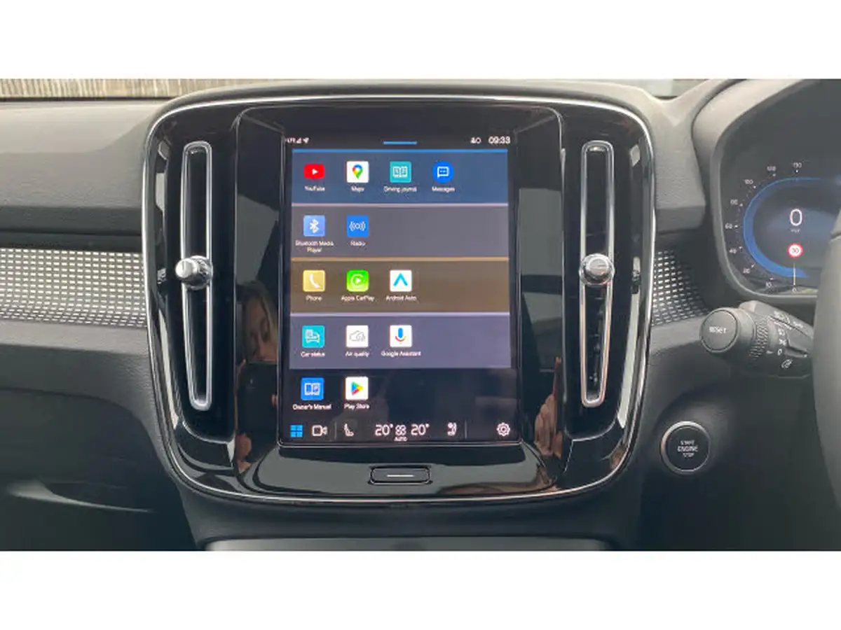 2024-volvo-xc40-20-b3-ultra-black-edition-big-27