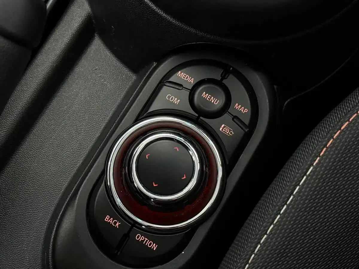 2022-mini-cooper-15-one-classic-3d-auto-big-36