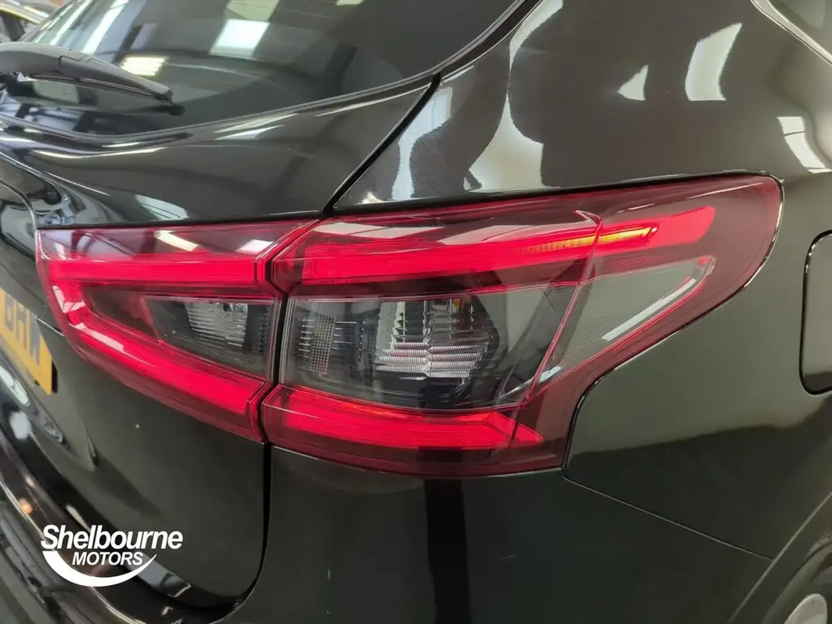 2019-nissan-qashqai-13-dig-t-acenta-premium-140ps-big-18