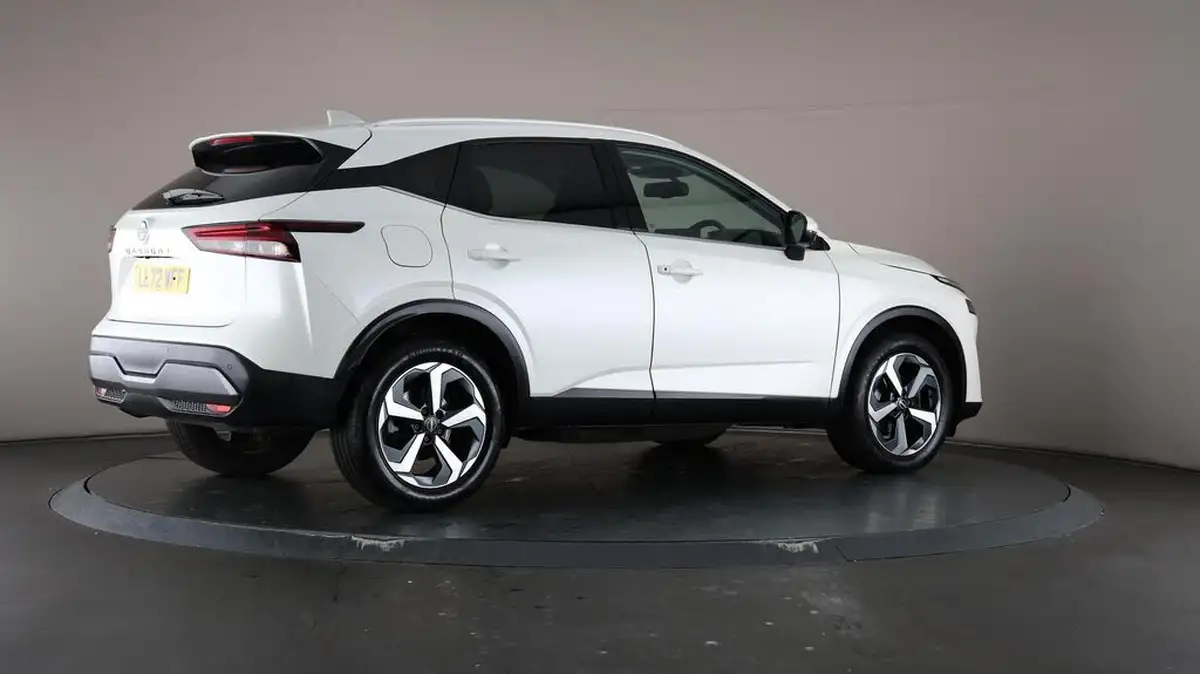 2022-nissan-qashqai-13-dig-t-n-connecta-140ps-big-63
