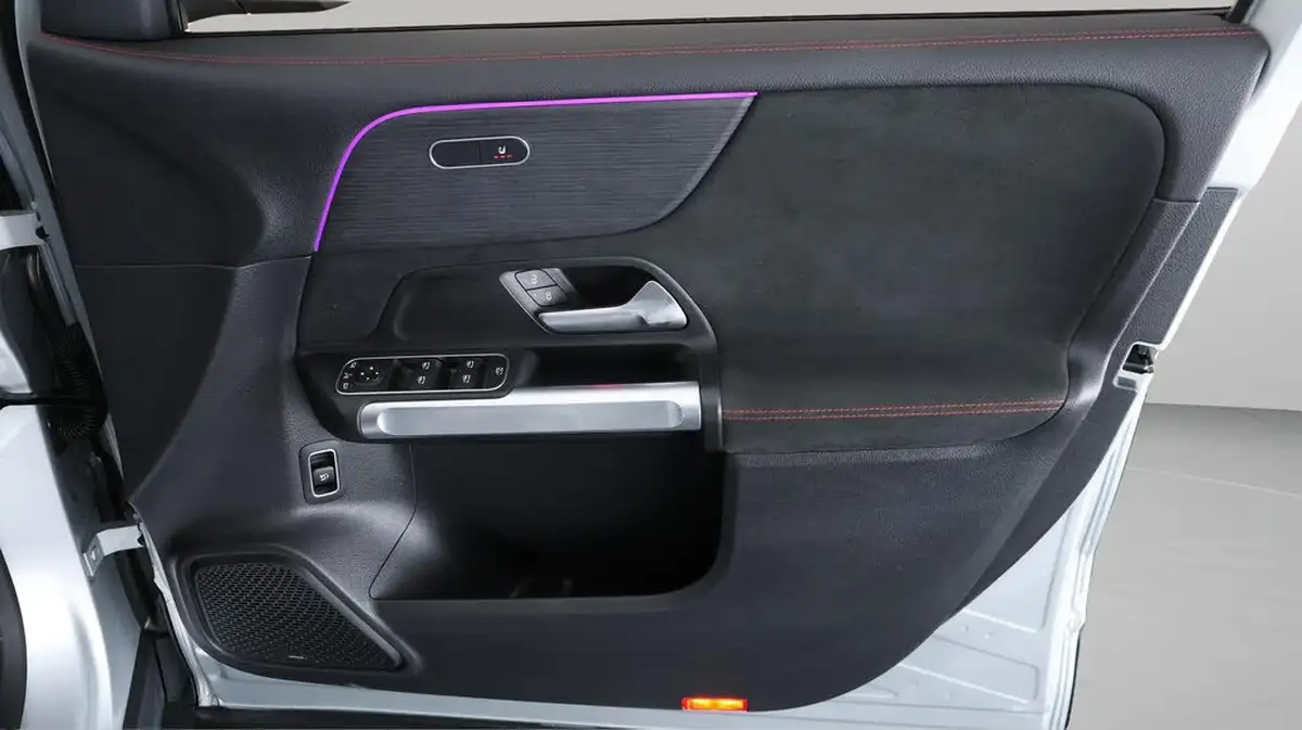 2022-mercedes-benz-eqb-e-eqb-350-amg-line-big-15