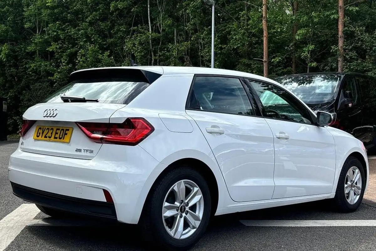 2023-audi-a1-10-25-tfsi-technik-big-5